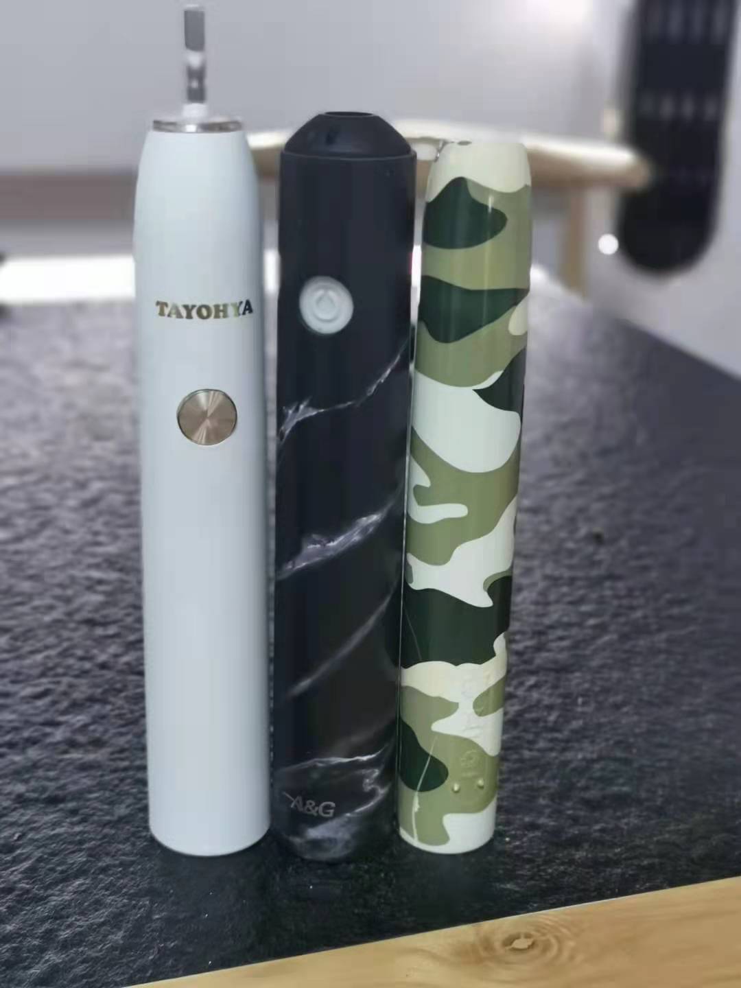 電動牙刷印刷水貼噴油燙金鐳雕一站式加工 東莞水轉(zhuǎn)印加工廠(圖2)
